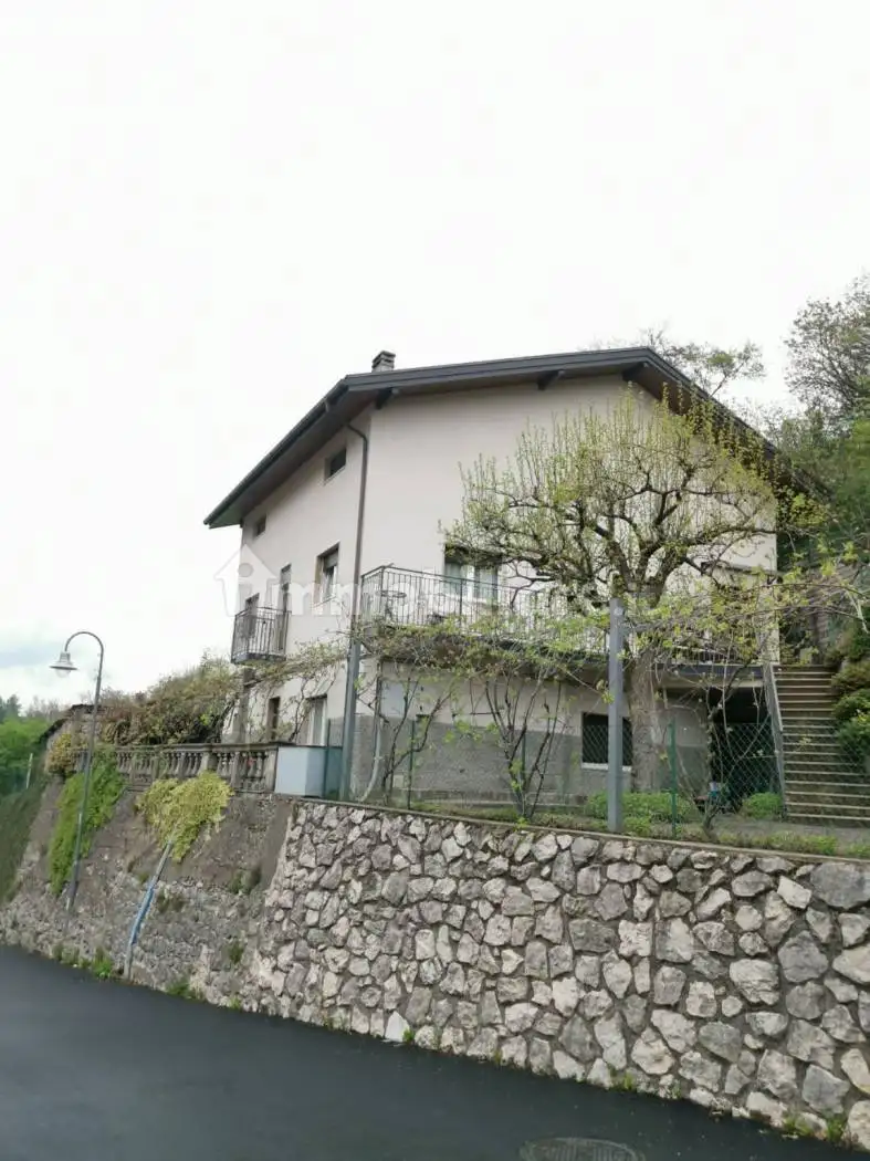 Villa in vendita a Trento