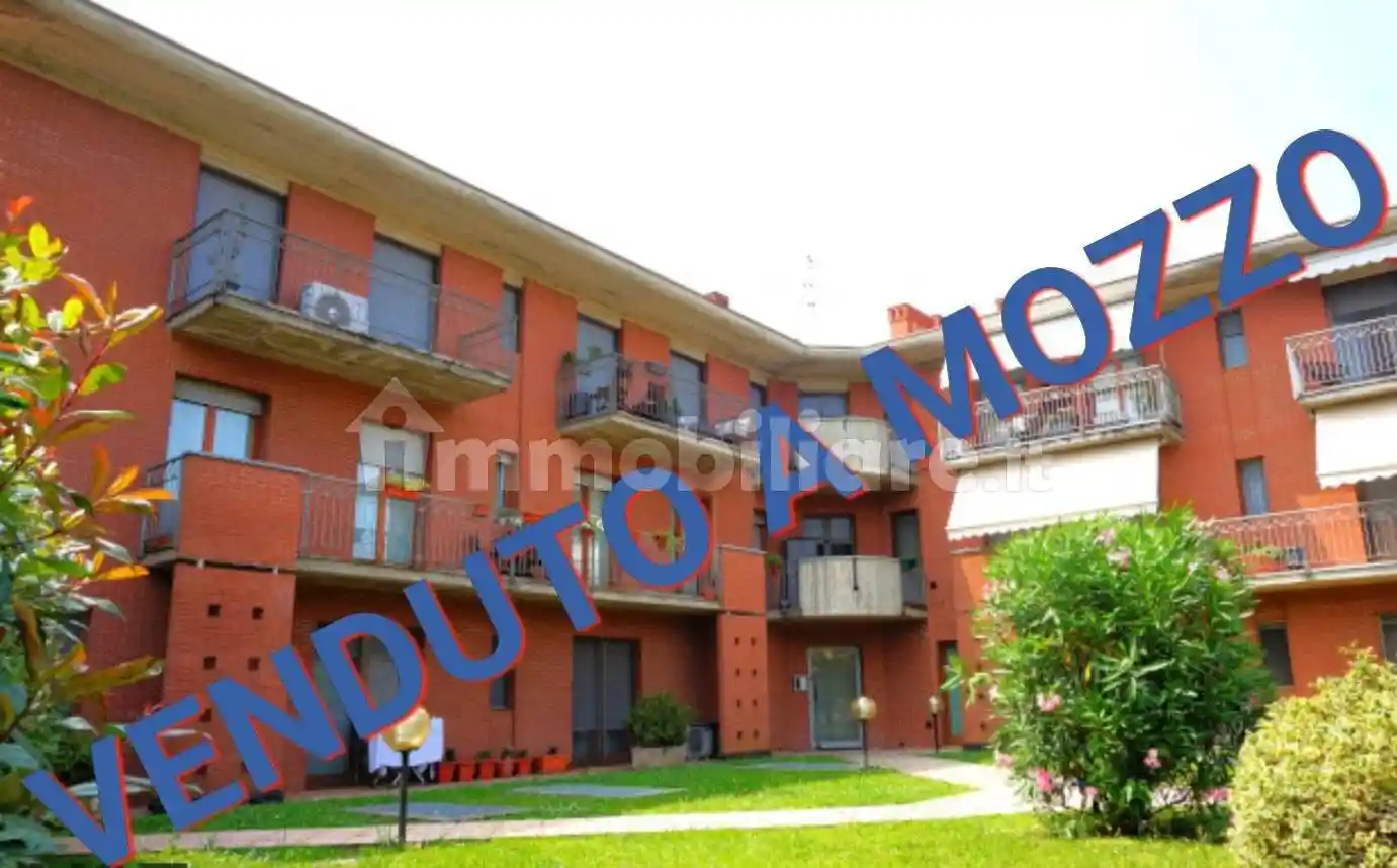 Appartamento in vendita a Mozzo