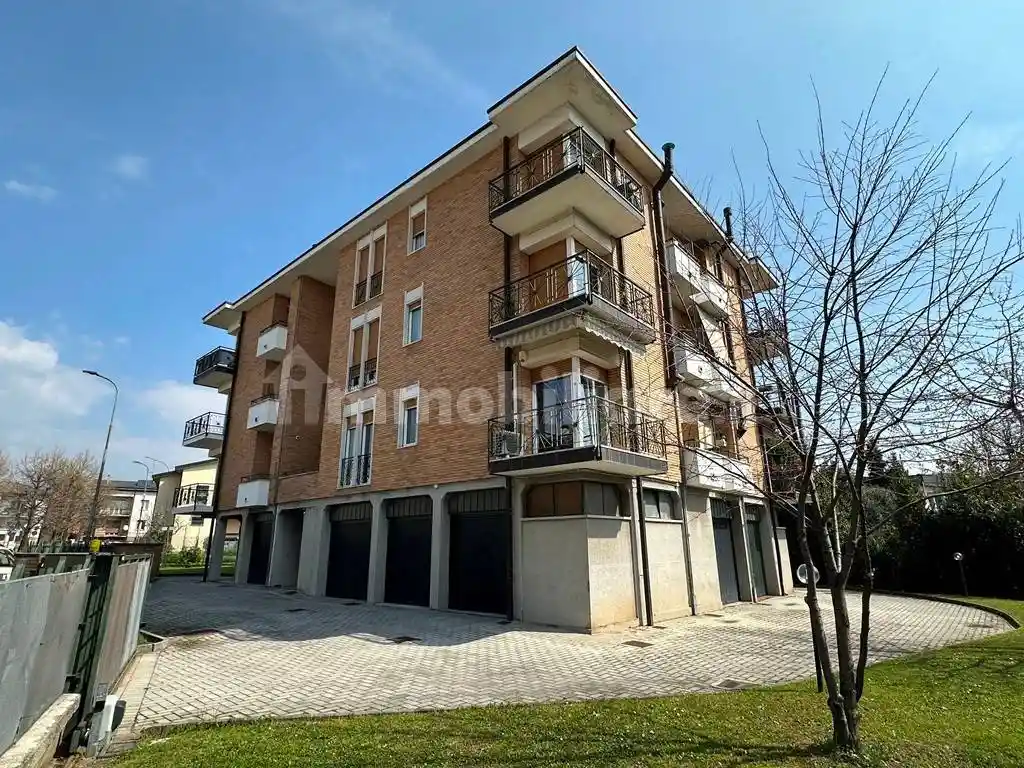 Trilocale via Enrico Fermi 67, Centro, Alzate Brianza - foto 4