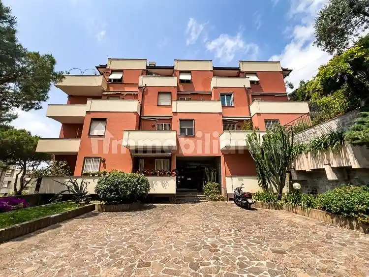 Appartamento in vendita a Genova