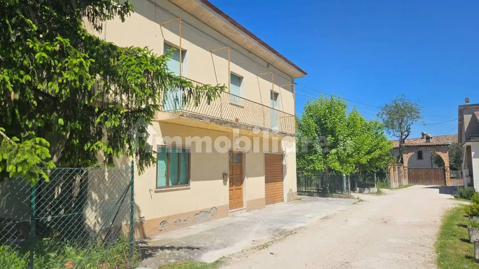 Villa in vendita a Pergola