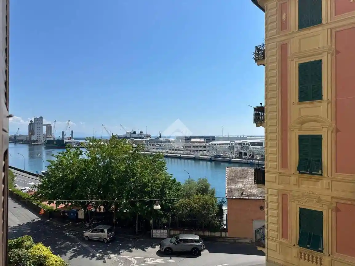 Appartamento in vendita a Savona