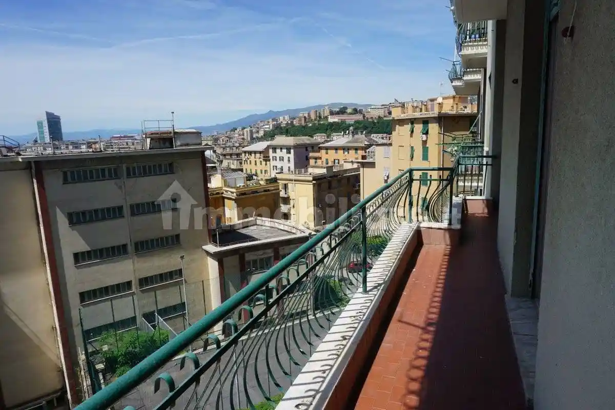 Appartamento in vendita a Genova