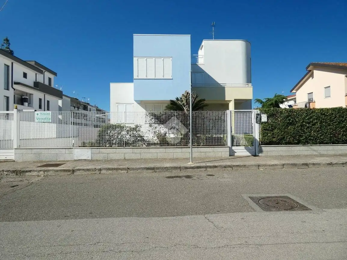 Villa in vendita a Policoro