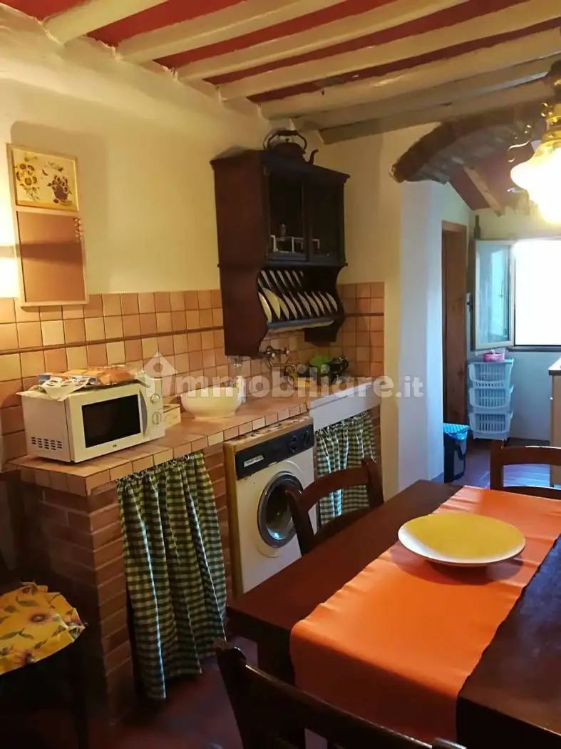 Appartamento in vendita a Sassetta