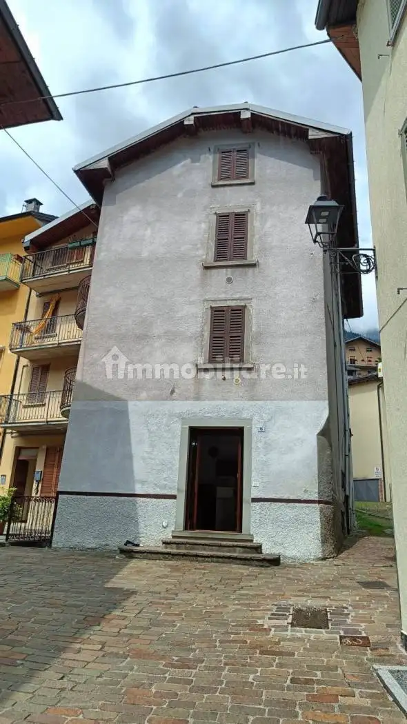 Appartamento in vendita a Branzi