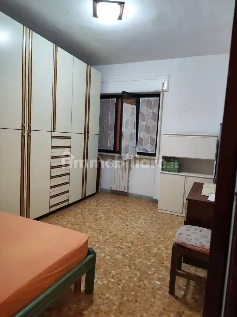 Appartamento buono stato, primo piano, Via Trani - Madonna dello Sterpeto, Barletta - foto 5