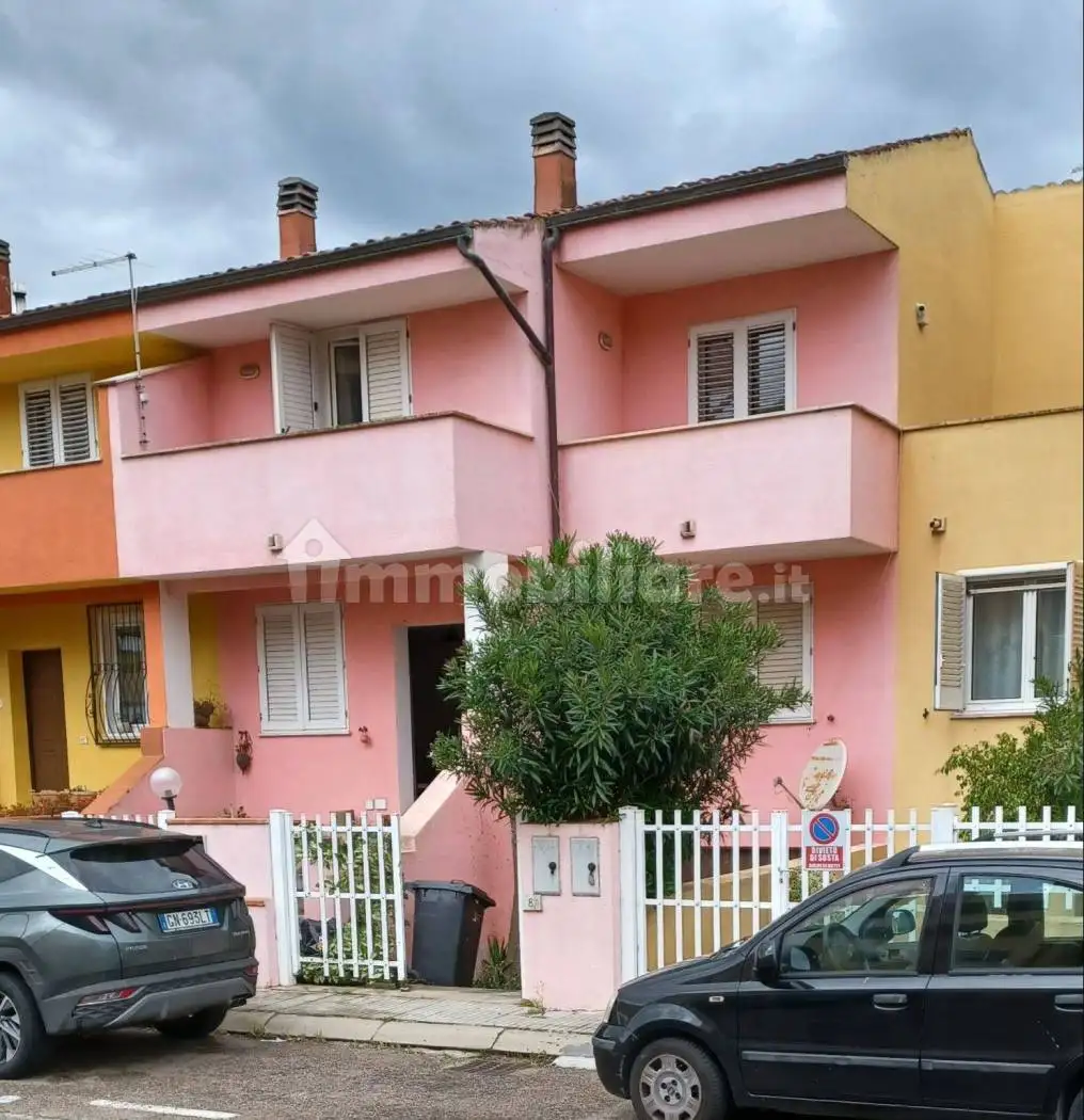 Villetta a schiera in vendita a Olbia
