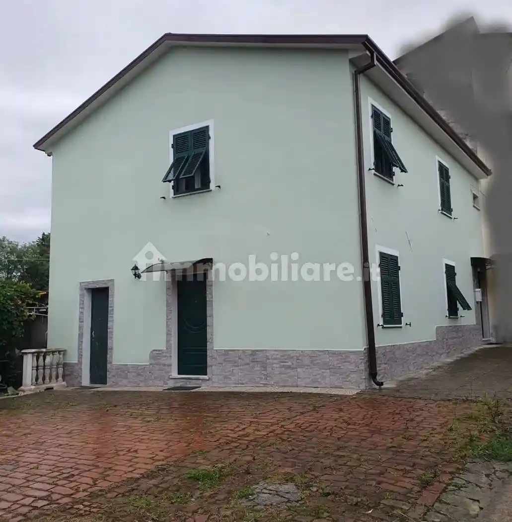 Villa in vendita a Sarzana