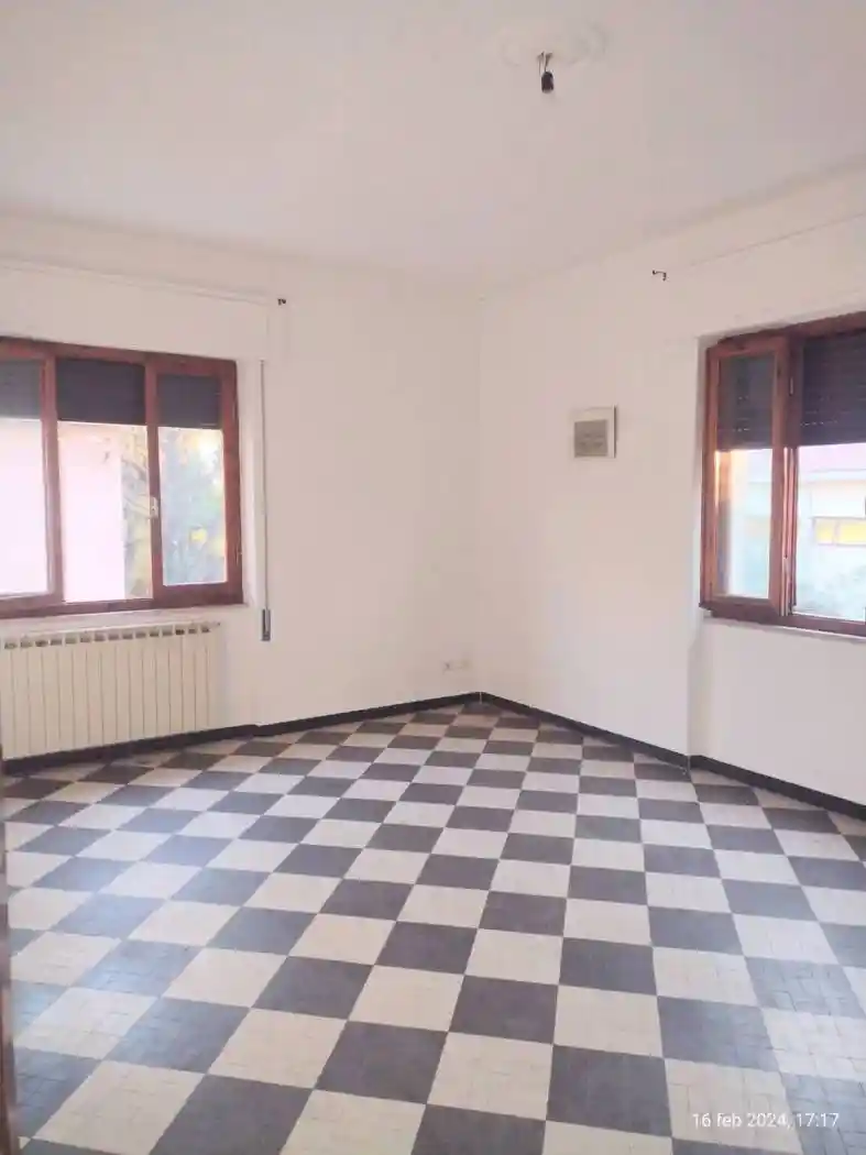 Appartamento in vendita a Sarzana