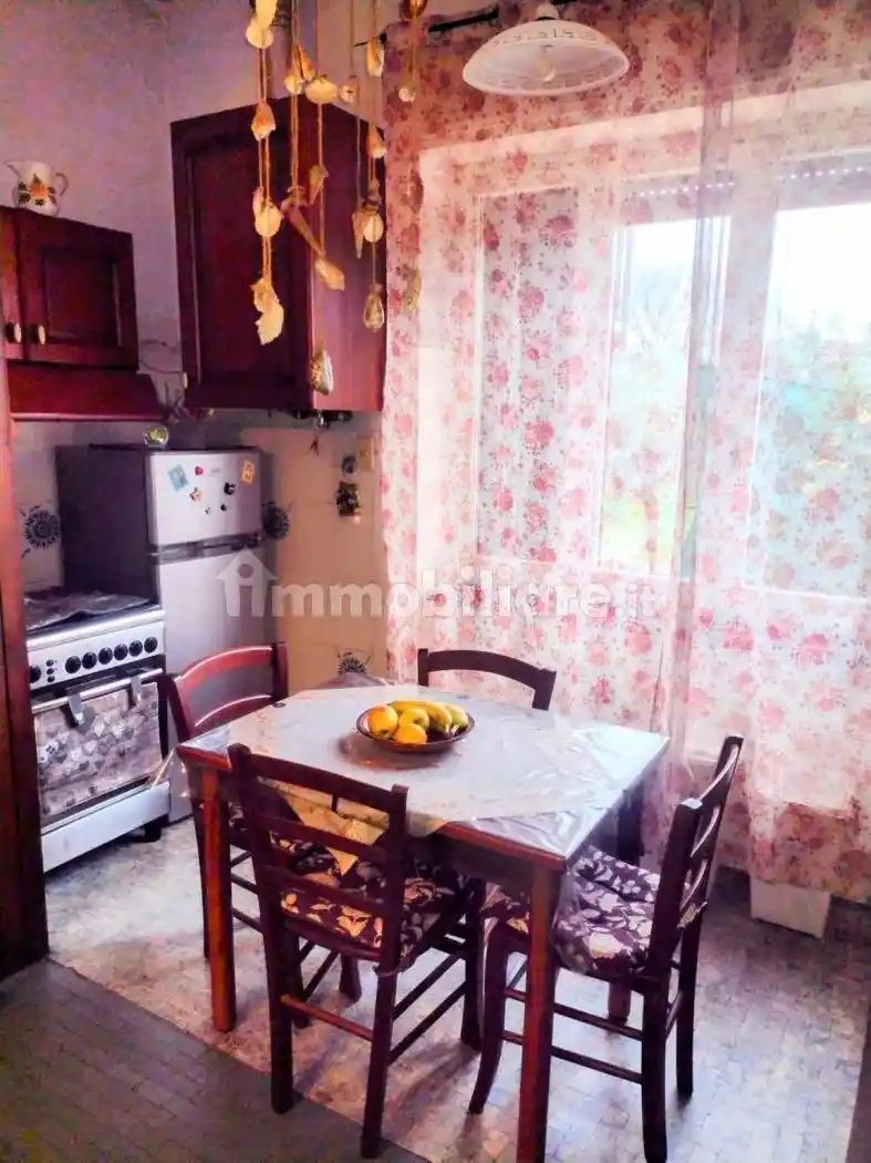 Appartamento in vendita a Sarzana