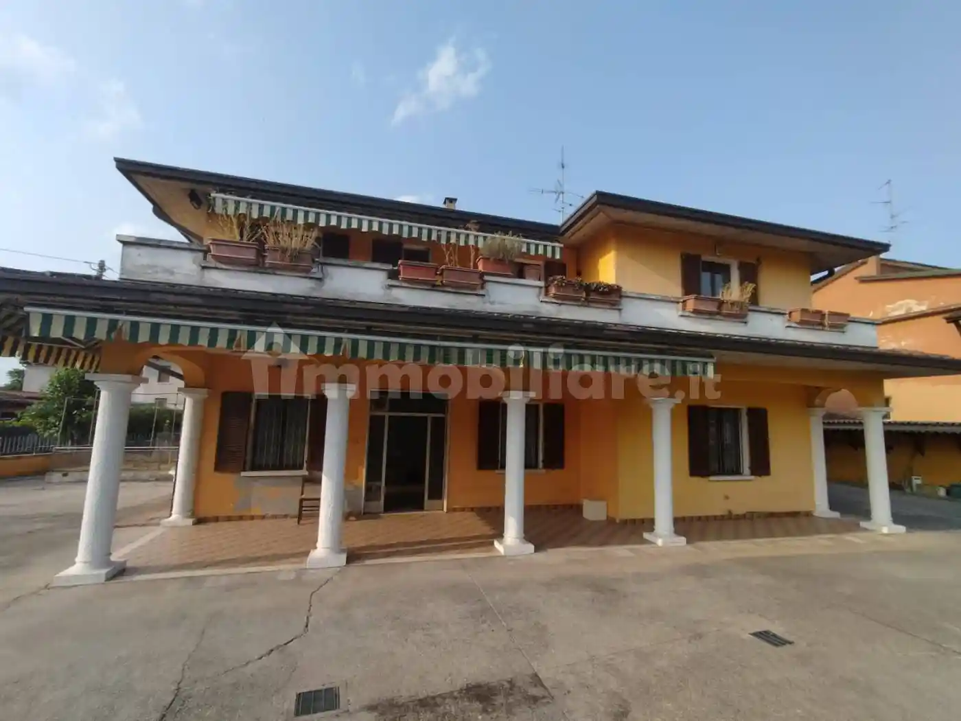 Villa in vendita a Bagnolo Mella