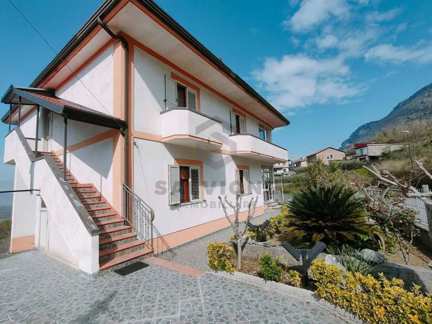 Casa indipendente in vendita a Frasso Telesino