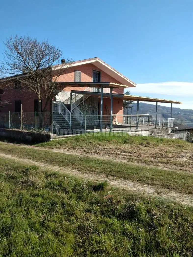 Rustico - Casale in vendita a Ponti