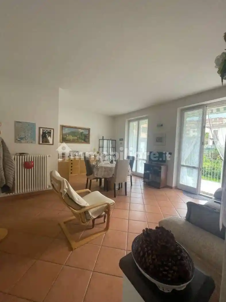 Appartamento in vendita a Colico