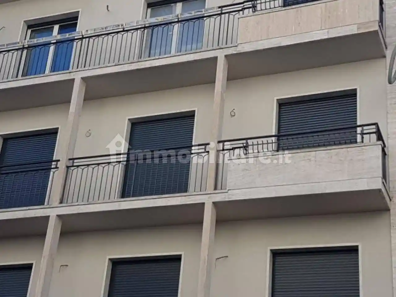 Quadrilocale corso Italia, 6, Centro, Gallarate - foto 2