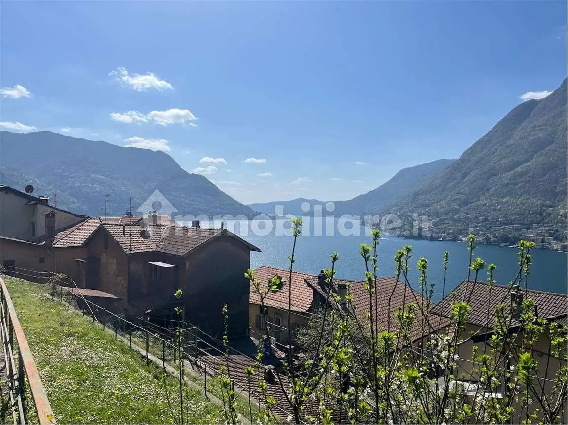 Casa indipendente in vendita a Pognana Lario