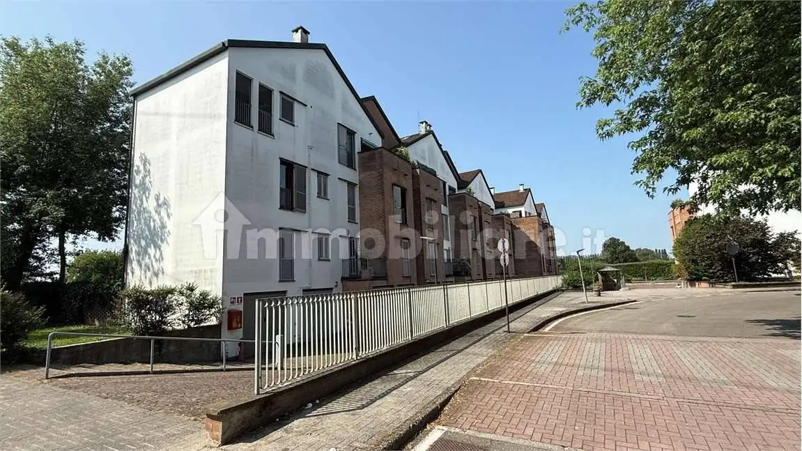 Appartamento in vendita a Peschiera Borromeo