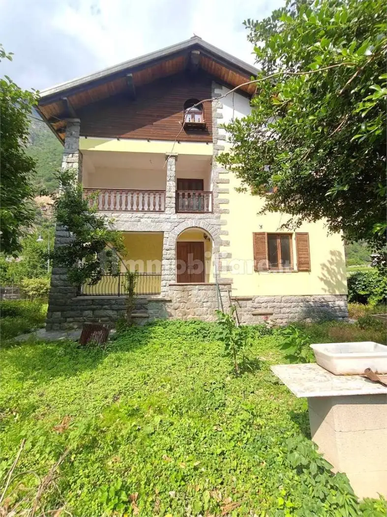 Villa bifamiliare frazione, Centro, Arnad - foto 2