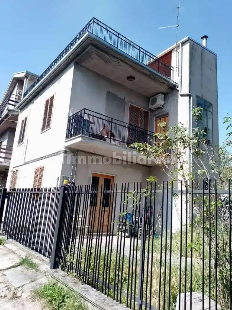 Terratetto unifamiliare corso I Maggio, Centro, Scafa - foto 3