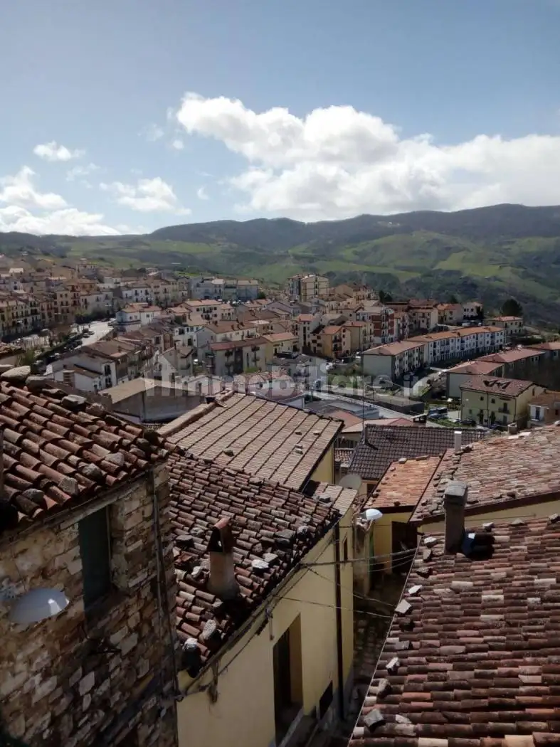 Trilocale Vico Primo San Biagio 1, Accettura