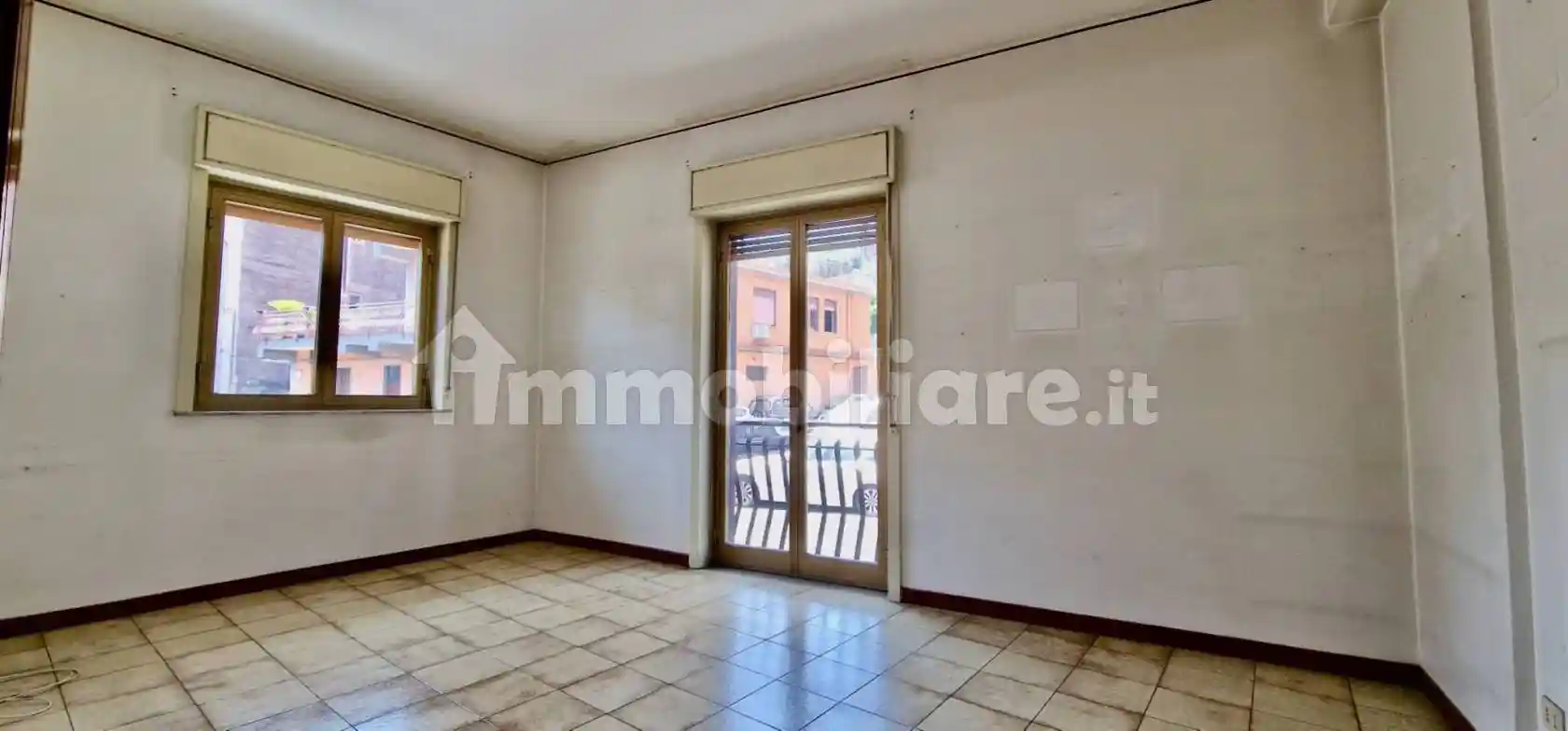 Appartamento in vendita a Aci Catena