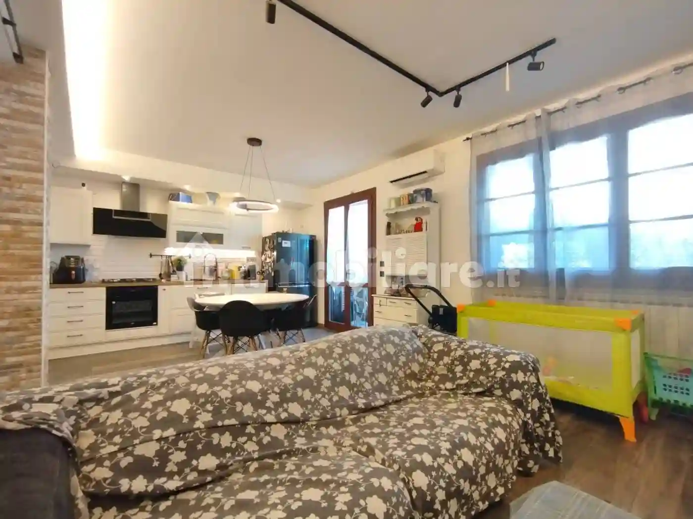 Villetta a schiera - foto 2