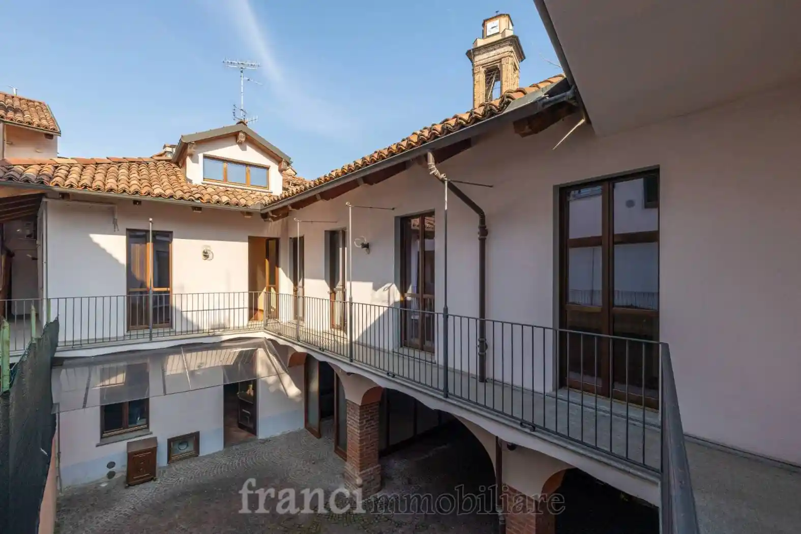 Casa indipendente in vendita a Alba