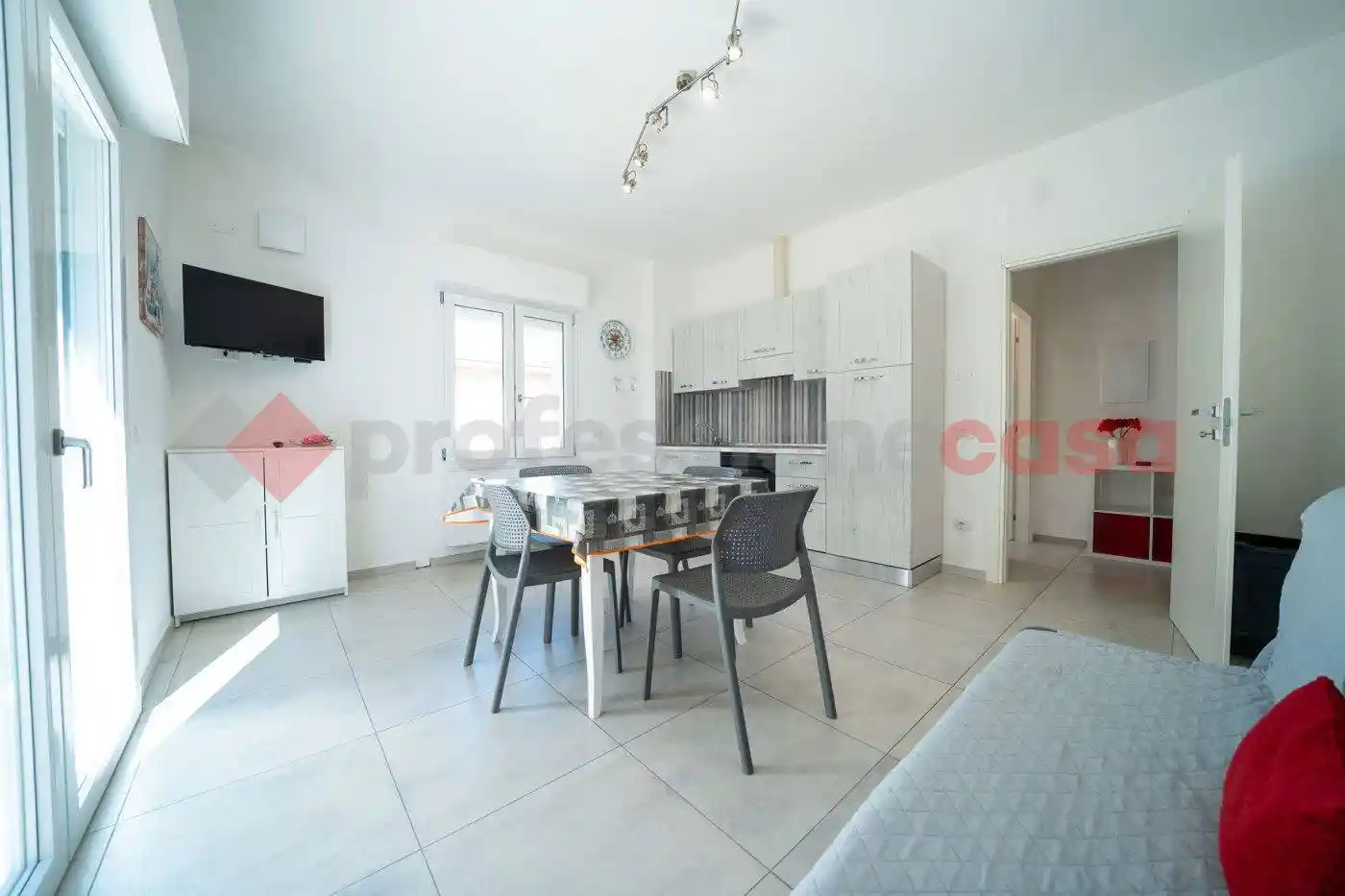 Appartamento in vendita a Cecina