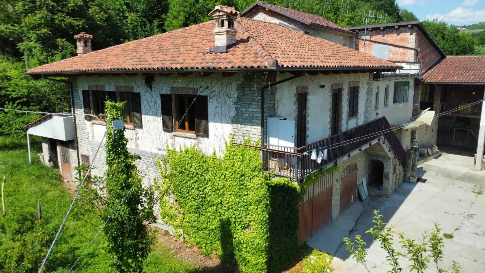 Rustico - Casale in vendita a Monforte d'Alba