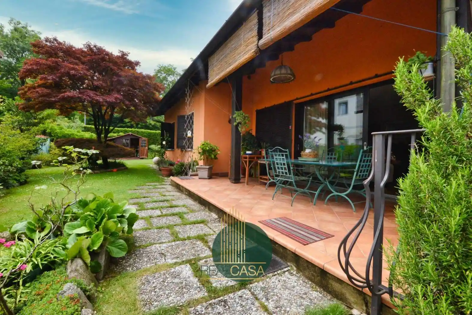 Villa in vendita a Lavena Ponte Tresa