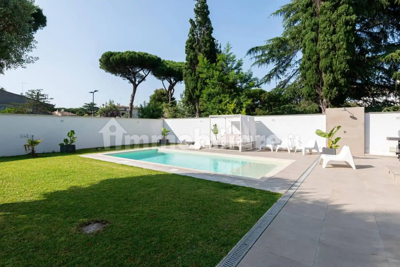 Villa bifamiliare via Lisippo 61, Axa, Roma - foto 5