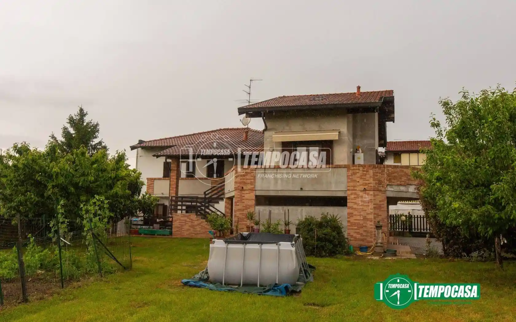 Villa in vendita a Oleggio