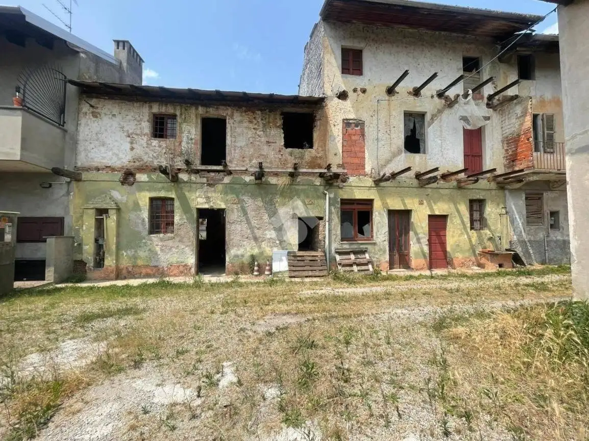 Rustico - Casale in vendita a Sozzago