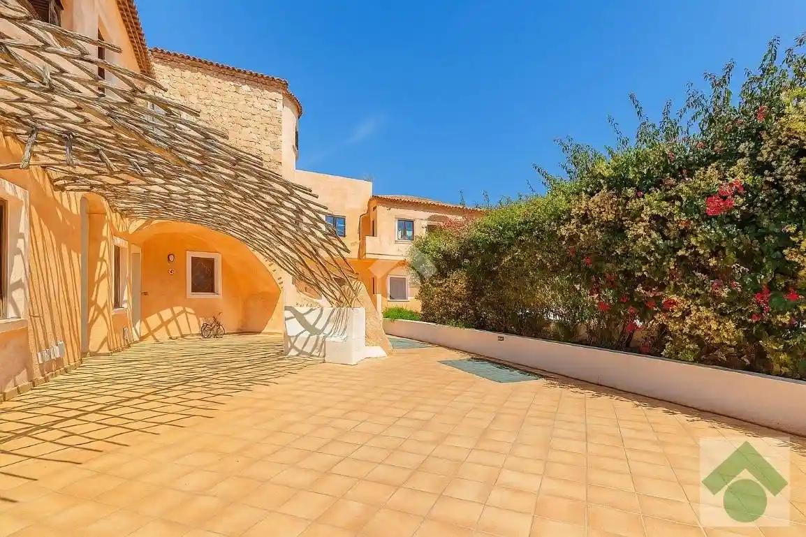 Appartamento in vendita a Arzachena