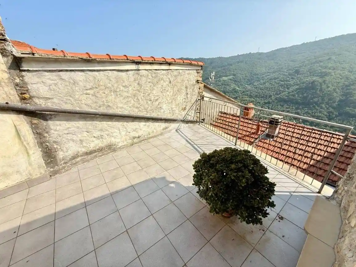 Rustico - Casale in vendita a Pietrabruna