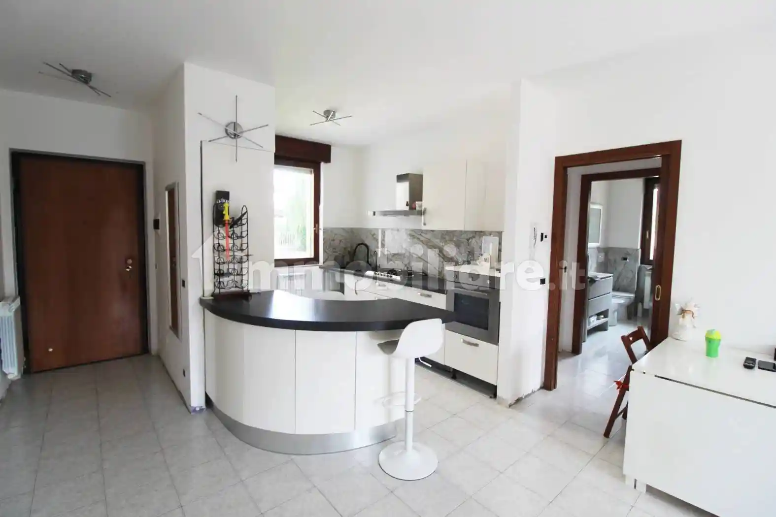 Appartamento in vendita a Gorla Minore