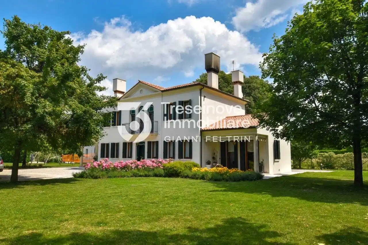 Villa in vendita a Paese