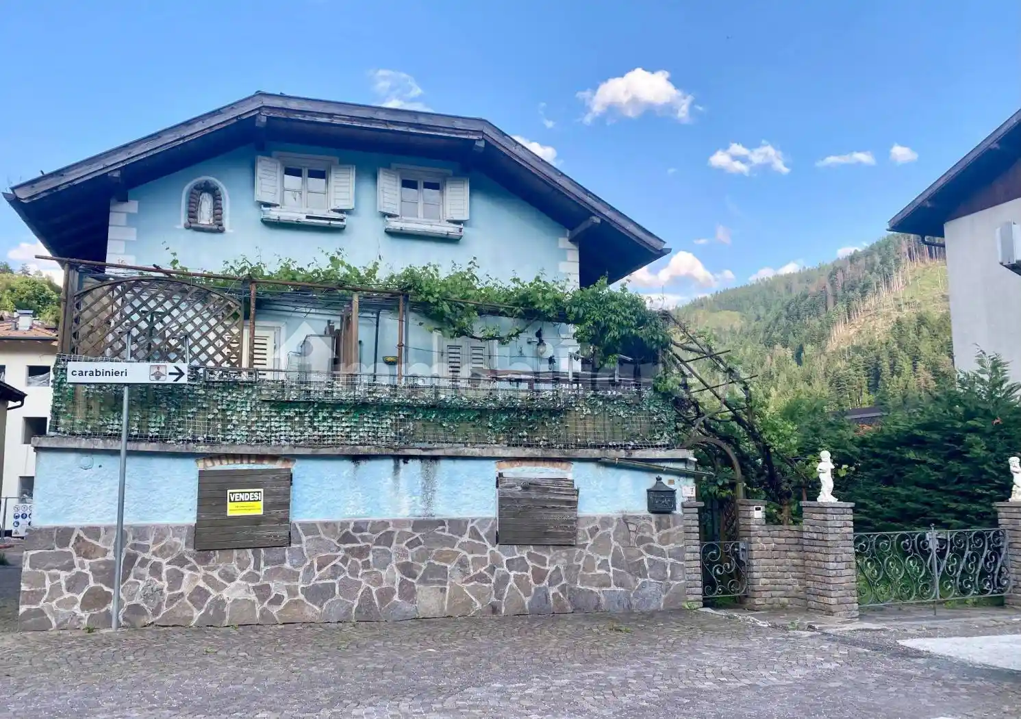 Villa in vendita a Castello-Molina di Fiemme