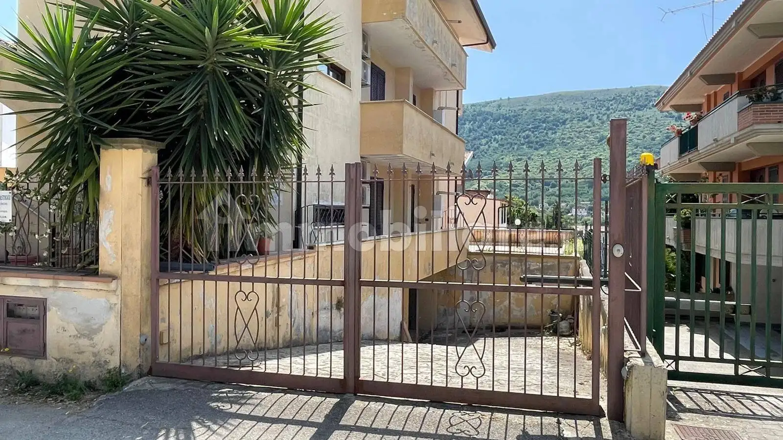 Palazzo - Edificio in vendita a Valle di Maddaloni