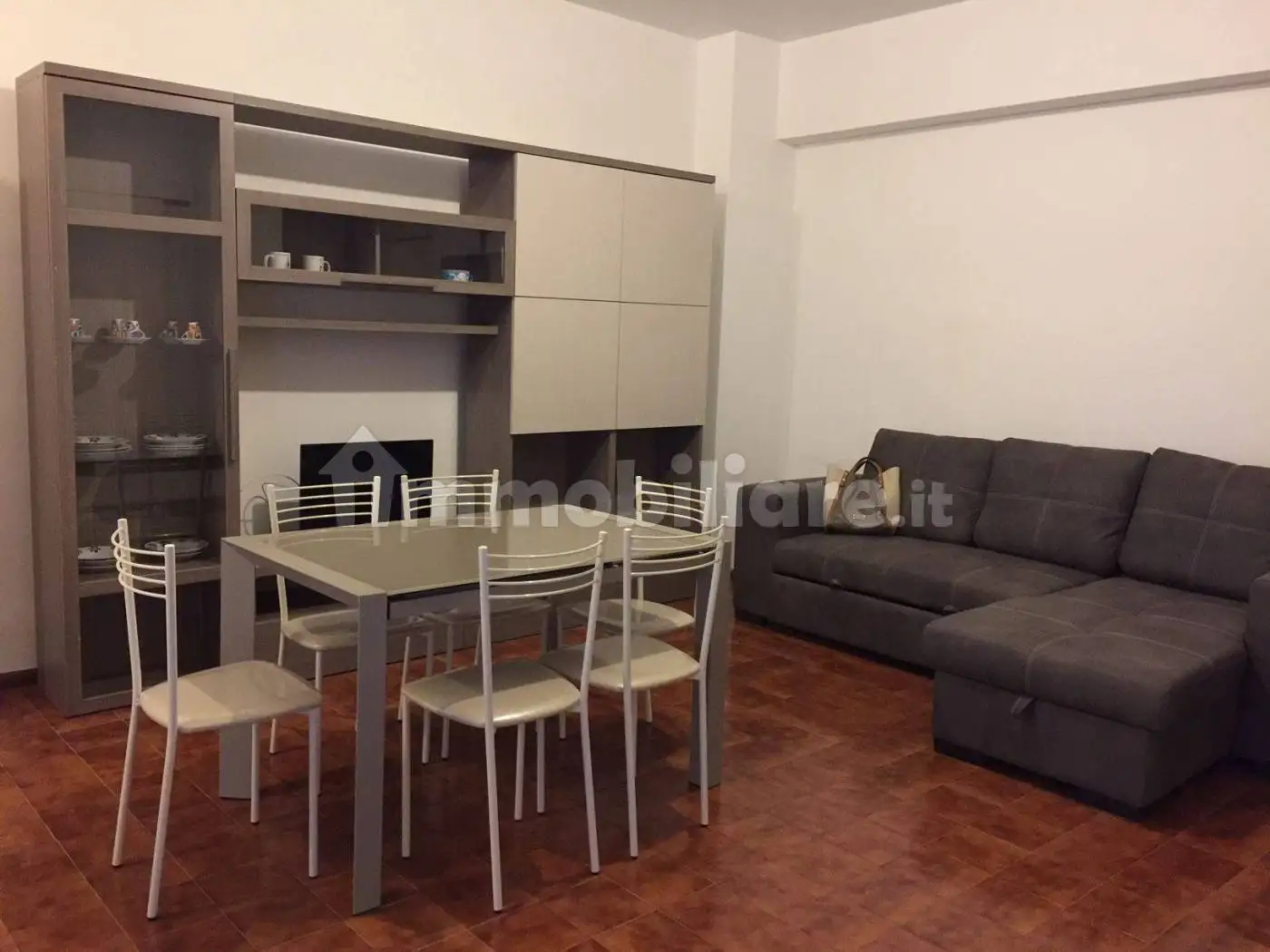 Appartamento in affitto a Soverato