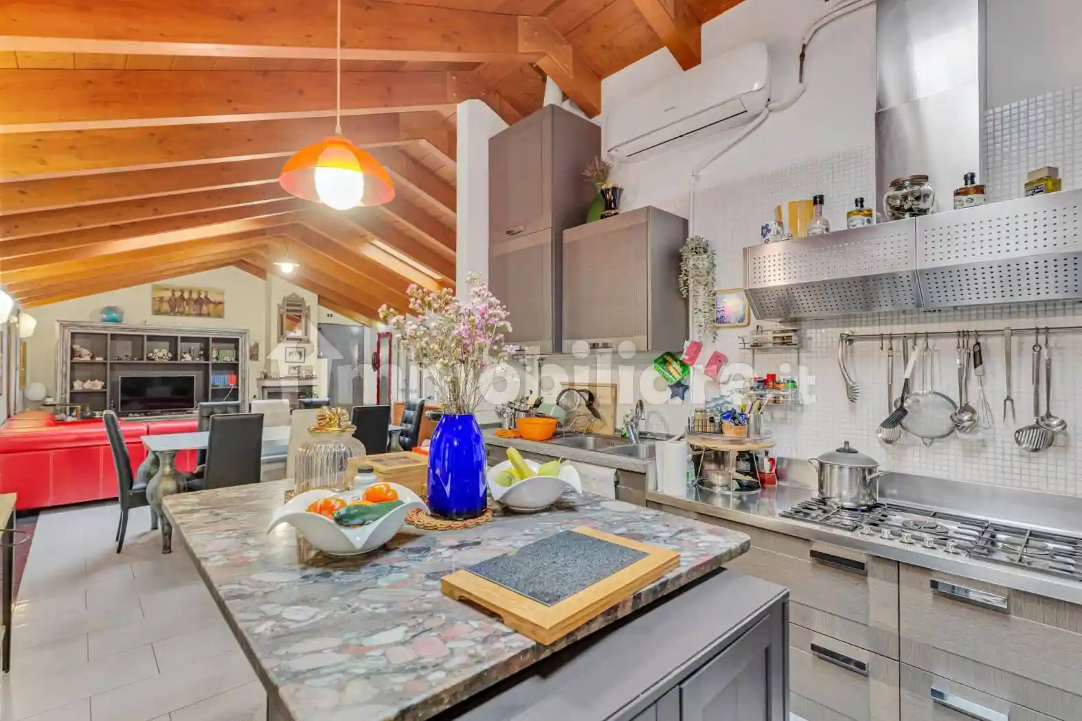 Bilocale via Valtellina 4, Isola, Milano - foto 2