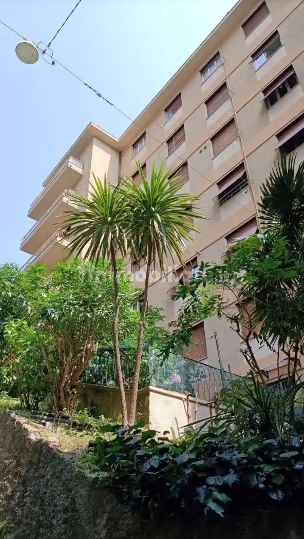 Appartamento in vendita a Genova