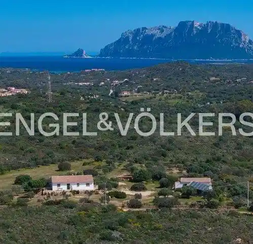 Rustico - Casale in vendita a Olbia