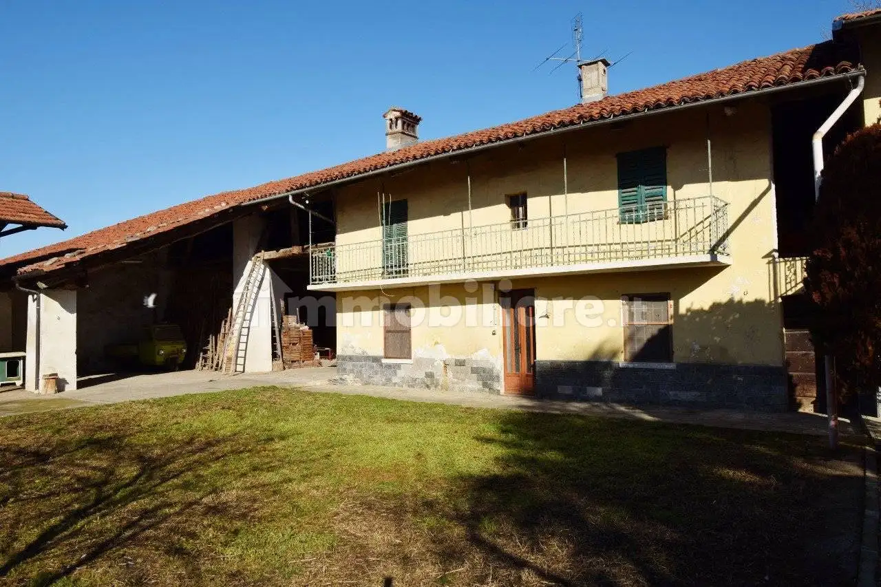 Casa indipendente in vendita a Pinerolo
