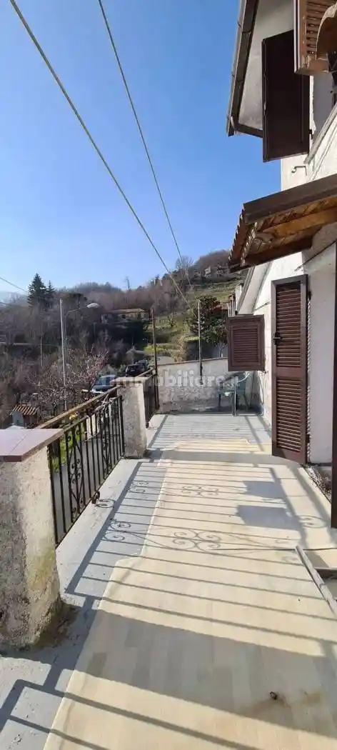 Villa in vendita a Maissana