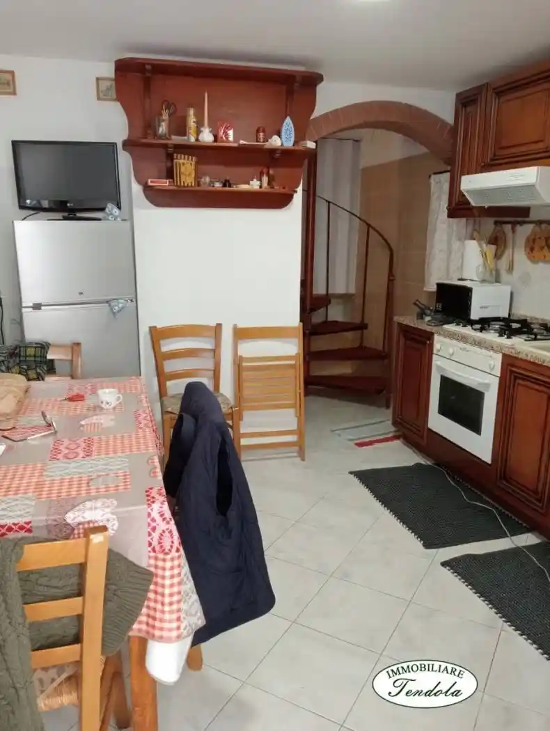 Casa indipendente in vendita a Castelnuovo Magra