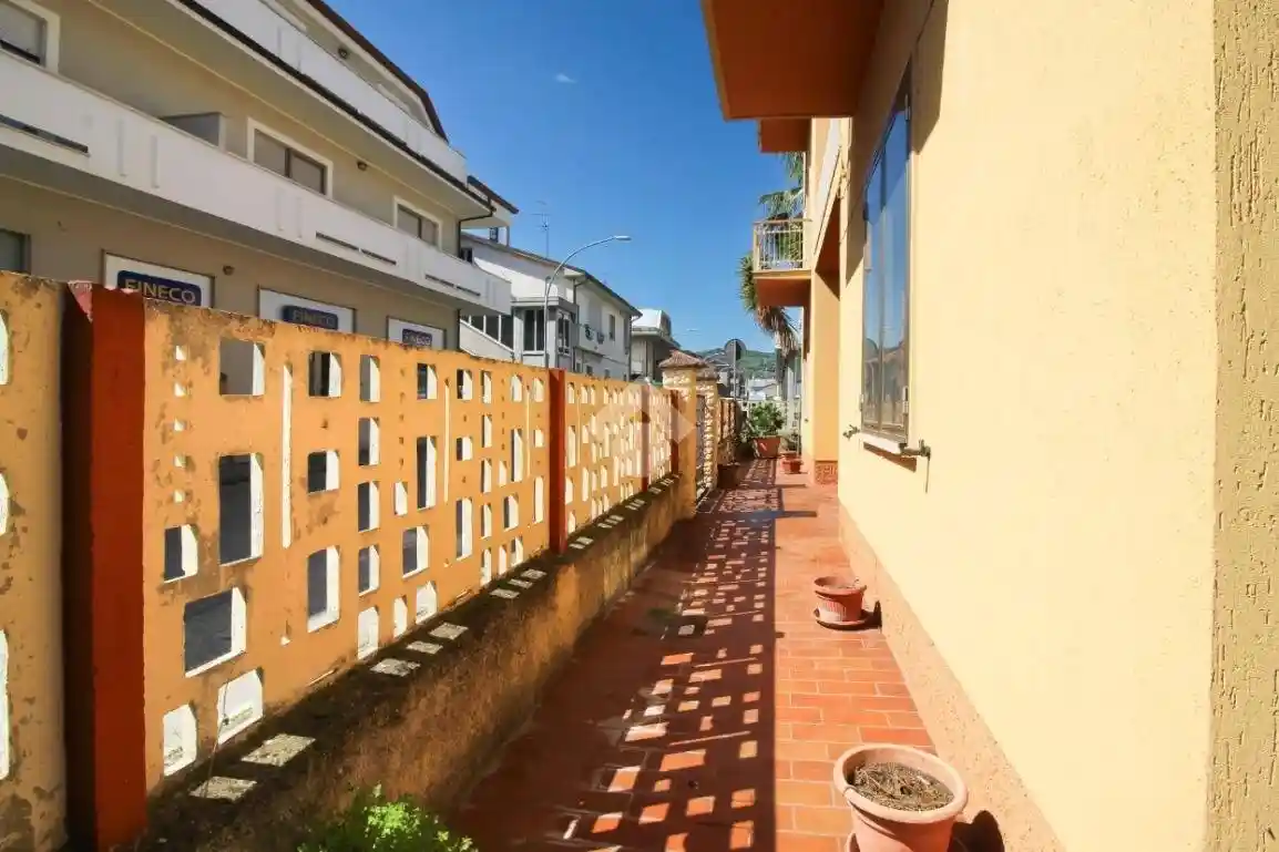 Quadrilocale via Francesco Paolo Michetti 23, Centro, Martinsicuro - foto 4