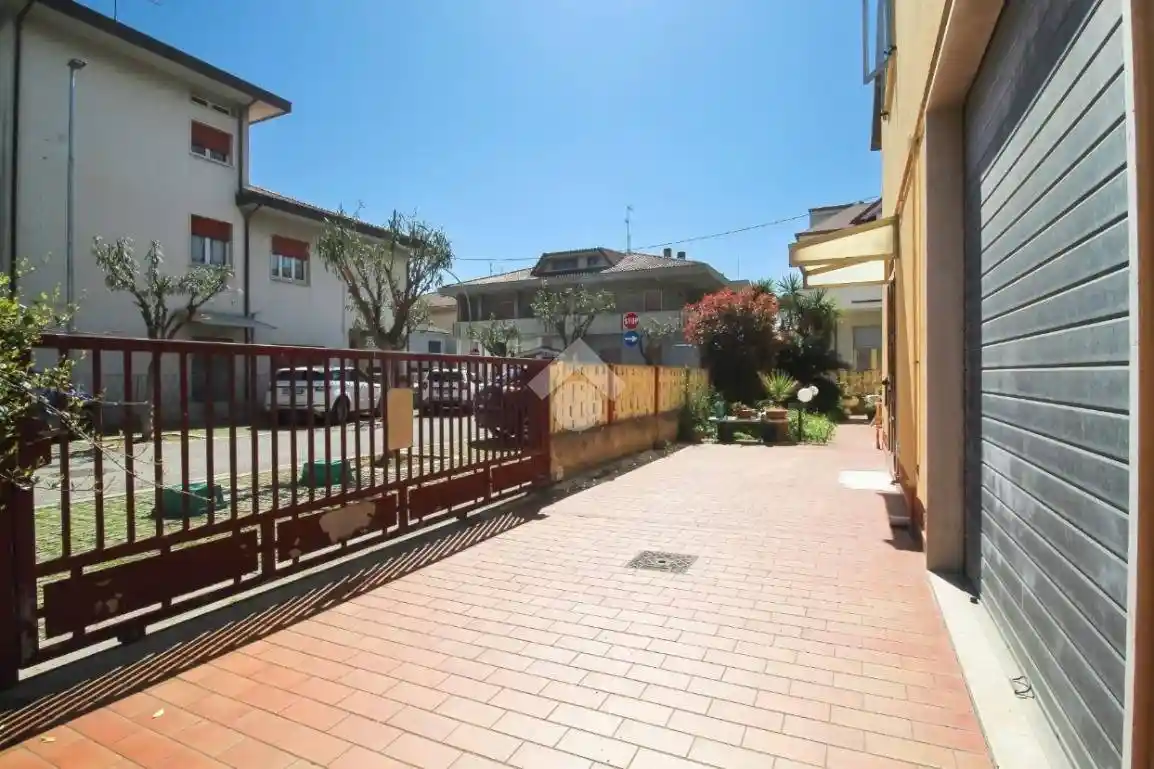 Quadrilocale via Francesco Paolo Michetti 23, Centro, Martinsicuro - foto 5