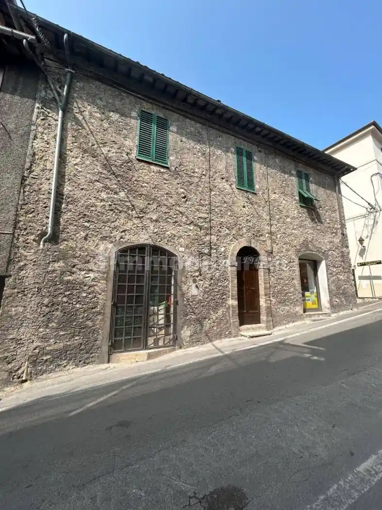 Casa indipendente in vendita a Arrone